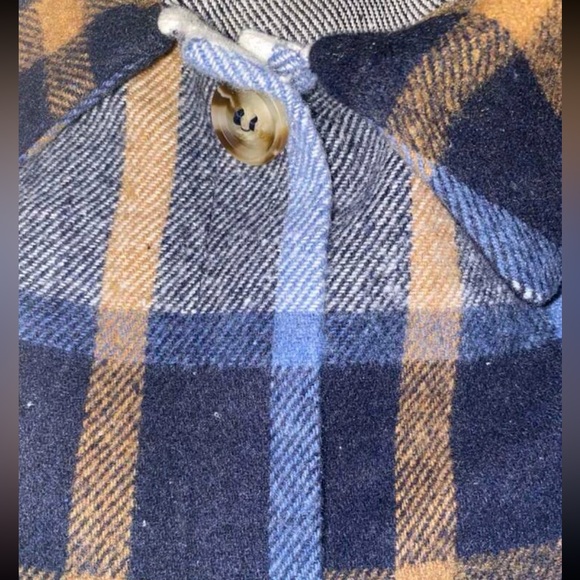 Comfy Oversized Plaid Button Down Jacket - Picture 13 of 13